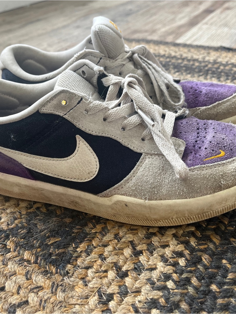 Nike Low-Top Sneakers in White, Black & Purple
